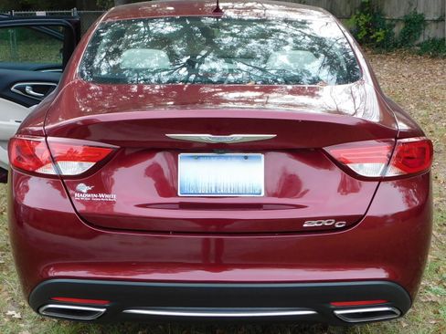 Used 2015 Chrysler 200 C w/ Navigation & Sound Group I image 9