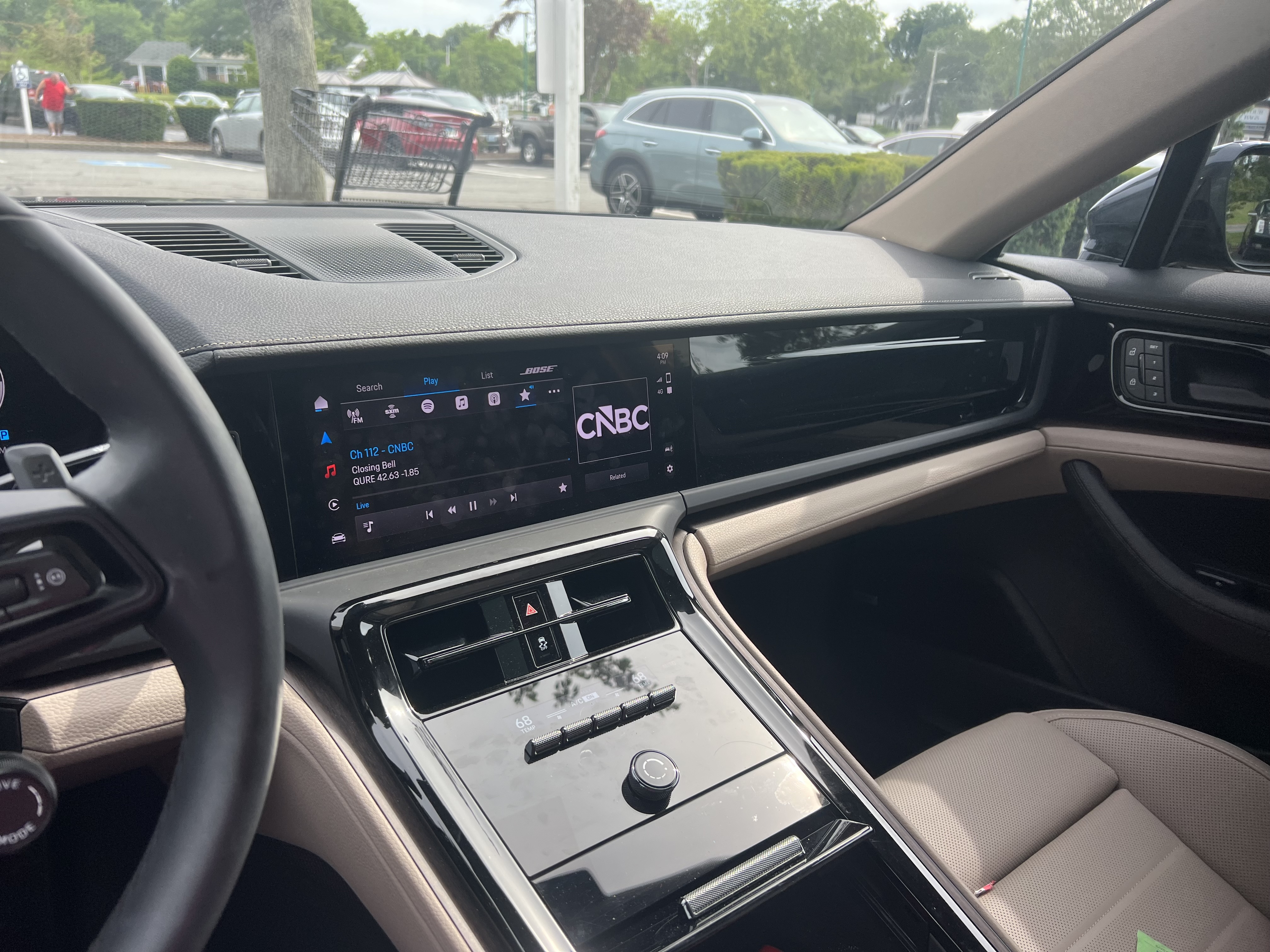 Used 2025 Porsche Panamera 4 AWD/4WD image 5