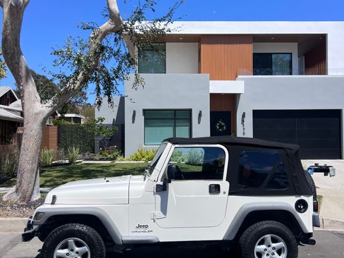 Used 2003 Jeep Wrangler X AWD/4WD image 2
