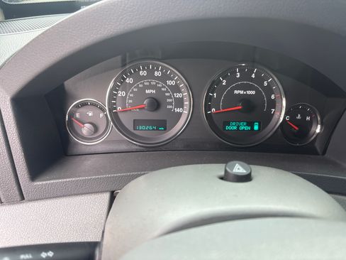Used 2007 Jeep Grand Cherokee Overland RWD image 15