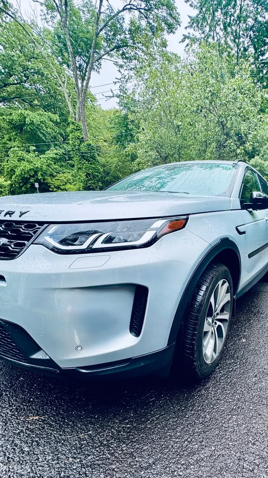 Used 2022 Land Rover Discovery Sport S AWD/4WD image 17