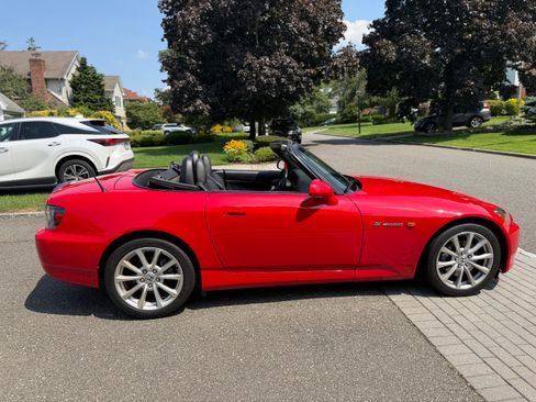 Used 2006 Honda S2000 image 8
