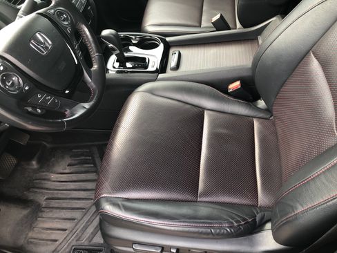 Used 2019 Honda Ridgeline Black Edition image 12