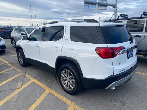 Used 2018 GMC Acadia SLE image 2