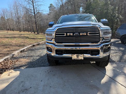 Used 2020 RAM 3500 Laramie image 2