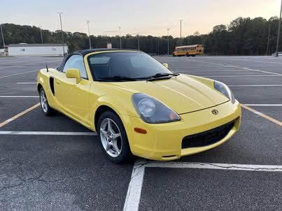Used 2002 Toyota MR2 RWD image 1