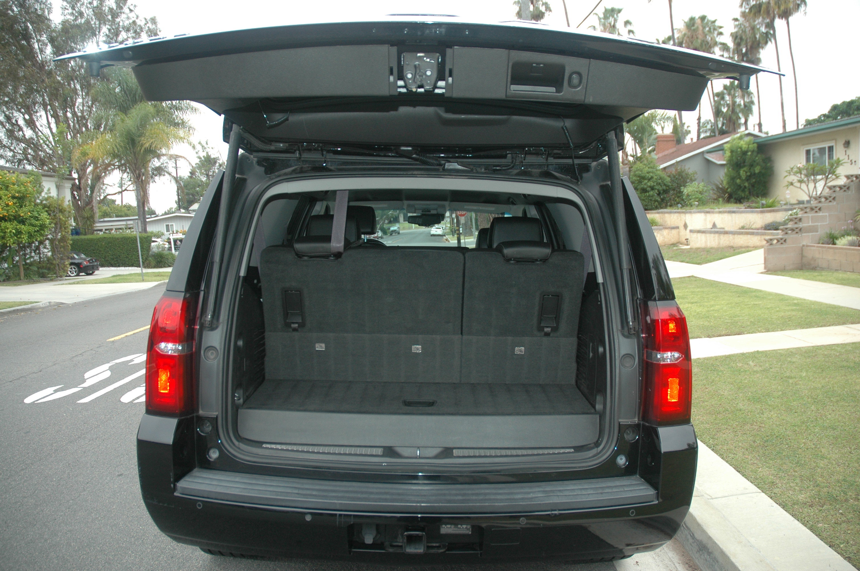 Used 2015 Chevrolet Tahoe LT RWD image 9
