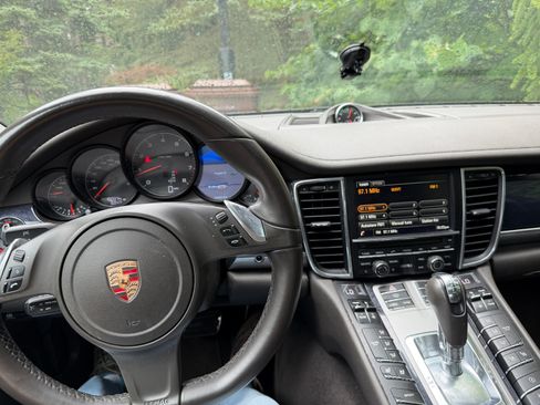 Used 2015 Porsche Panamera 4 AWD/4WD image 13