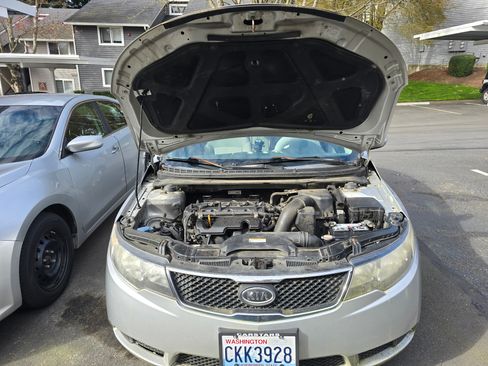 Used 2010 Kia Forte EX image 1