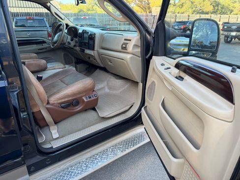 Used 2006 Ford F250 King Ranch image 15