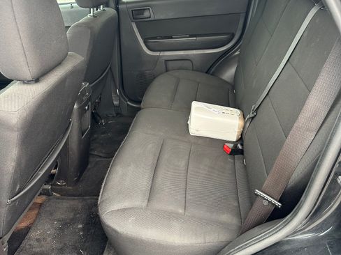 Used 2010 Ford Escape XLT AWD/4WD image 10