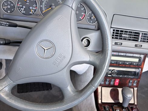 Used 1999 Mercedes-Benz SL 500 image 14