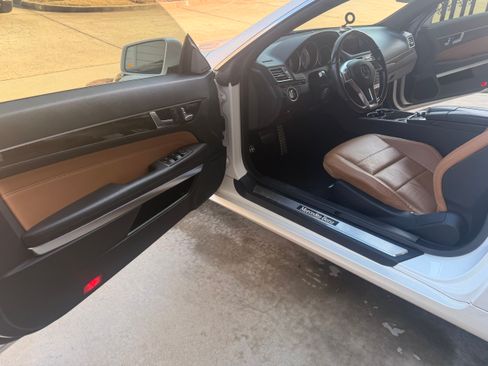 Used 2015 Mercedes-Benz E 400 4MATIC Coupe image 8