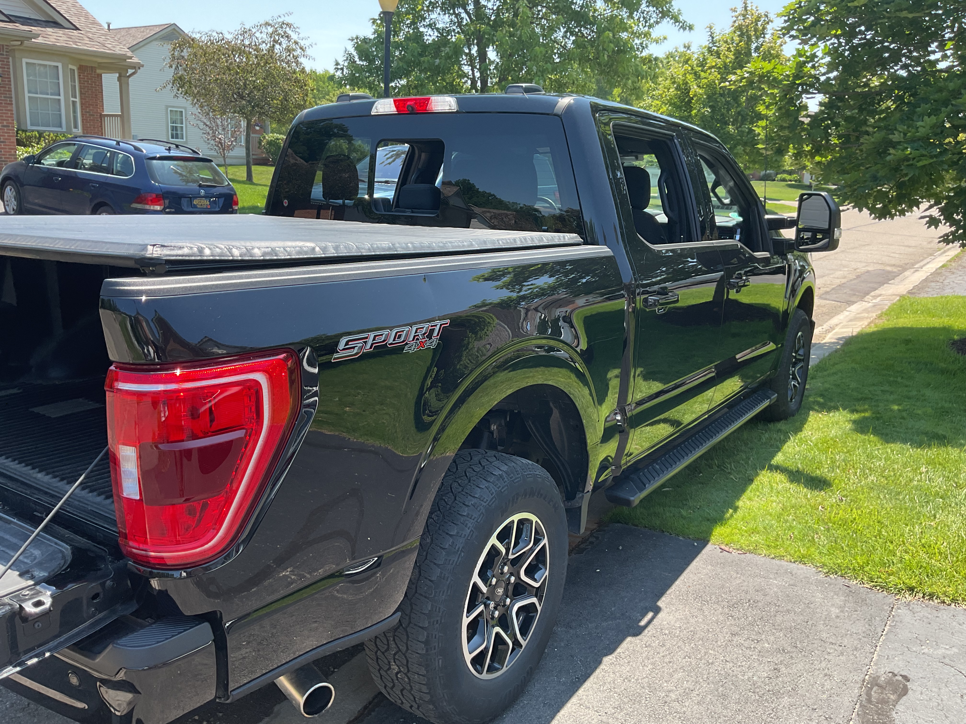 Used 2022 Ford F150 XLT w/ Equipment Group 302A High AWD/4WD image 13