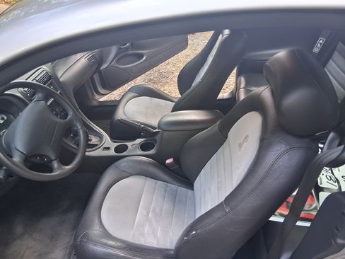 Used 2001 Ford Mustang Cobra image 4