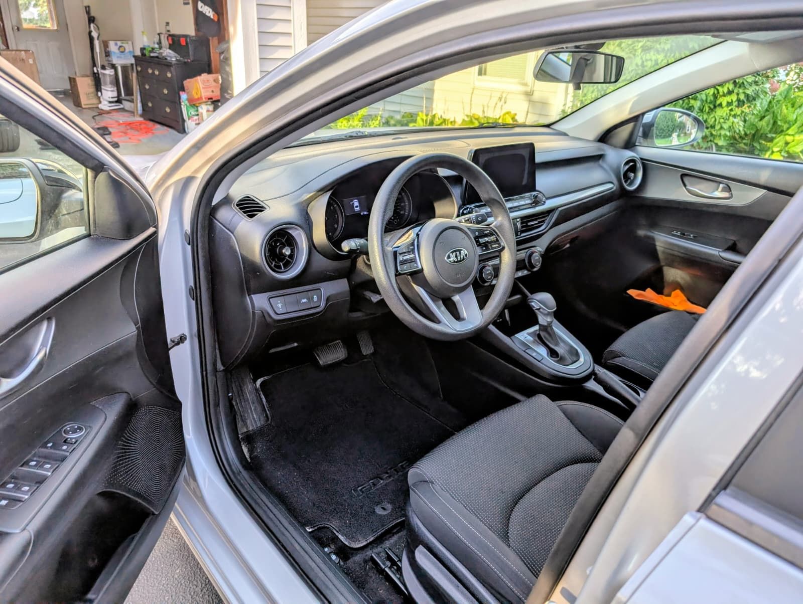 Used 2019 Kia Forte LXS FWD image 4