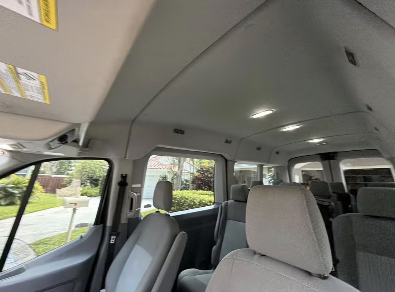 Used 2016 Ford Transit 350 XLT RWD image 4
