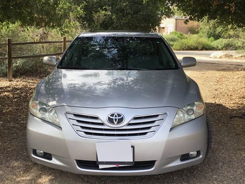Used 2009 Toyota Camry XLE image 4