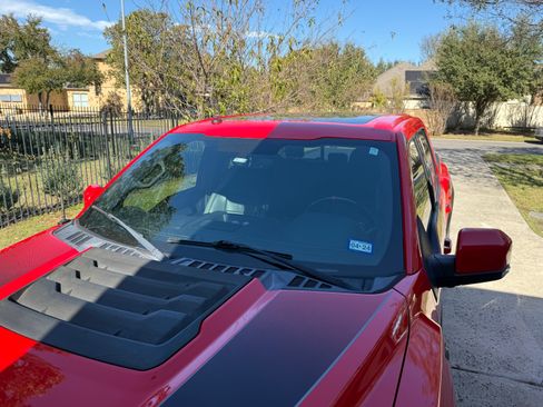 Used 2018 Ford F150 Raptor w/ Equipment Group 802A Luxury image 22