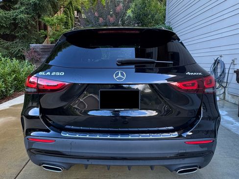 Used 2023 Mercedes-Benz GLA 250 4MATIC image 2
