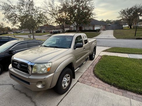 Used 2008 Toyota Tacoma PreRunner image 4