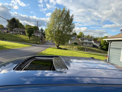 Used 2011 RAM 1500 Laramie w/ Protection Group image 9