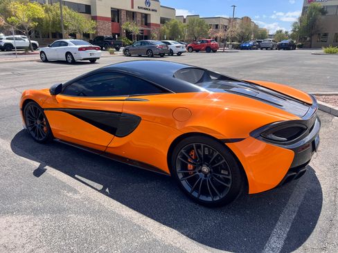 Used 2016 McLaren 570S Coupe image 9