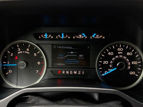 Used 2015 Ford F150 XLT w/ Equipment Group 302A Luxury AWD/4WD image 12