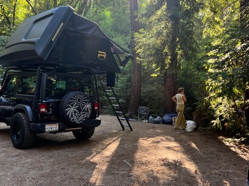 Used 2025 Jeep Wrangler Sport image 14