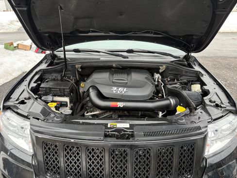 Used 2013 Jeep Grand Cherokee Laredo AWD/4WD image 9