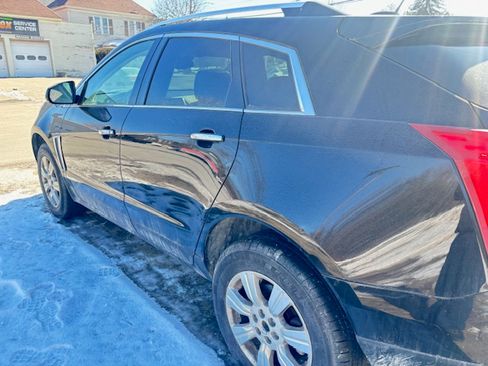 Used 2015 Cadillac SRX Luxury w/ Driver Awareness Package image 5