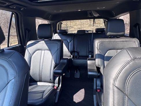 Used 2020 Ford Expedition Limited w/ Special Edition Package image 15