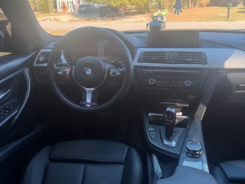 Used 2015 BMW 320i Sedan image 5