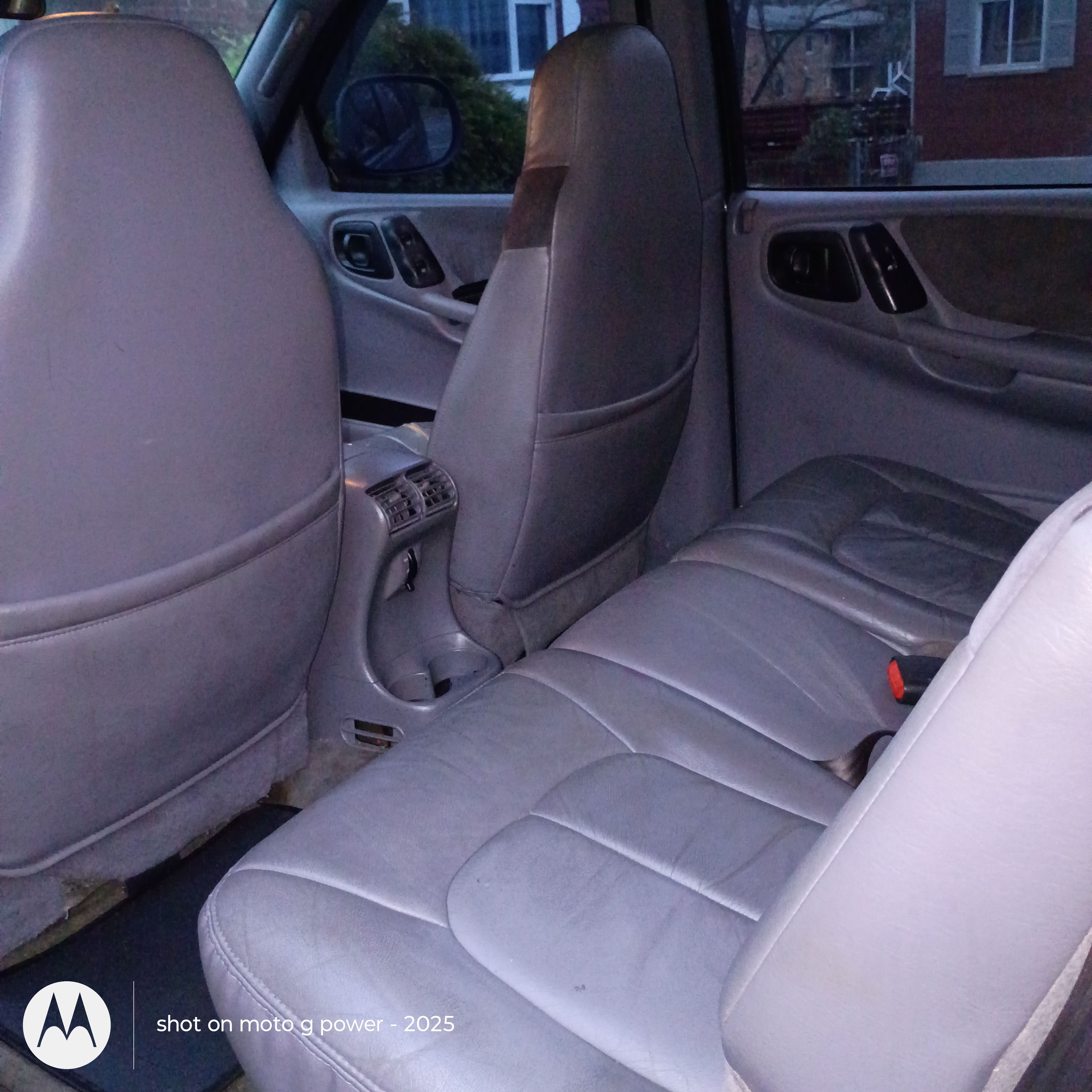 Used 1999 Dodge Durango 4WD image 11