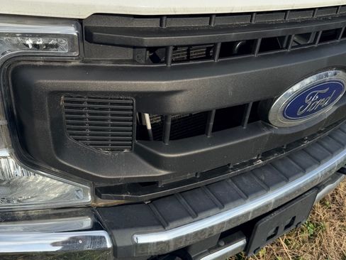 Used 2020 Ford F250 XL w/ Power Equipment Group RWD image 9