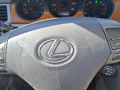 Used 2005 Lexus ES 330 image 4