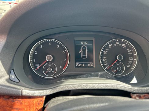 Used 2012 Volkswagen Passat 2.5 SEL Premium image 11