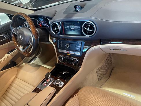 Used 2019 Mercedes-Benz SL 450 image 10