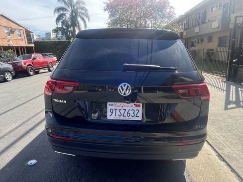 Used 2021 Volkswagen Tiguan S image 6