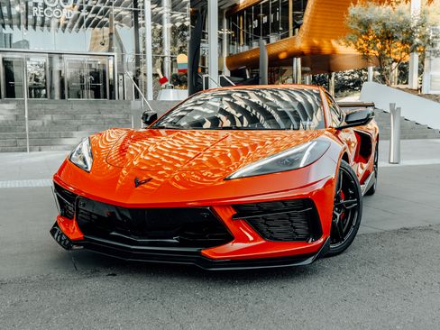 Used 2021 Chevrolet Corvette Stingray Preferred Cpe w/ 2LT image 4