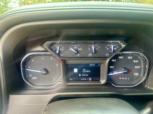 Used 2023 GMC Sierra 2500 AT4 w/ AT4 Preferred Package image 17