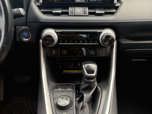 Used 2019 Toyota RAV4 XSE image 12