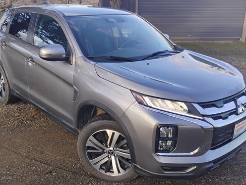 Used 2021 Mitsubishi Outlander Sport SE image 4