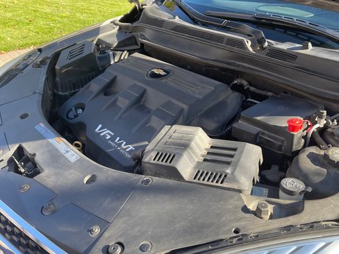 Used 2011 Chevrolet Equinox LTZ image 15