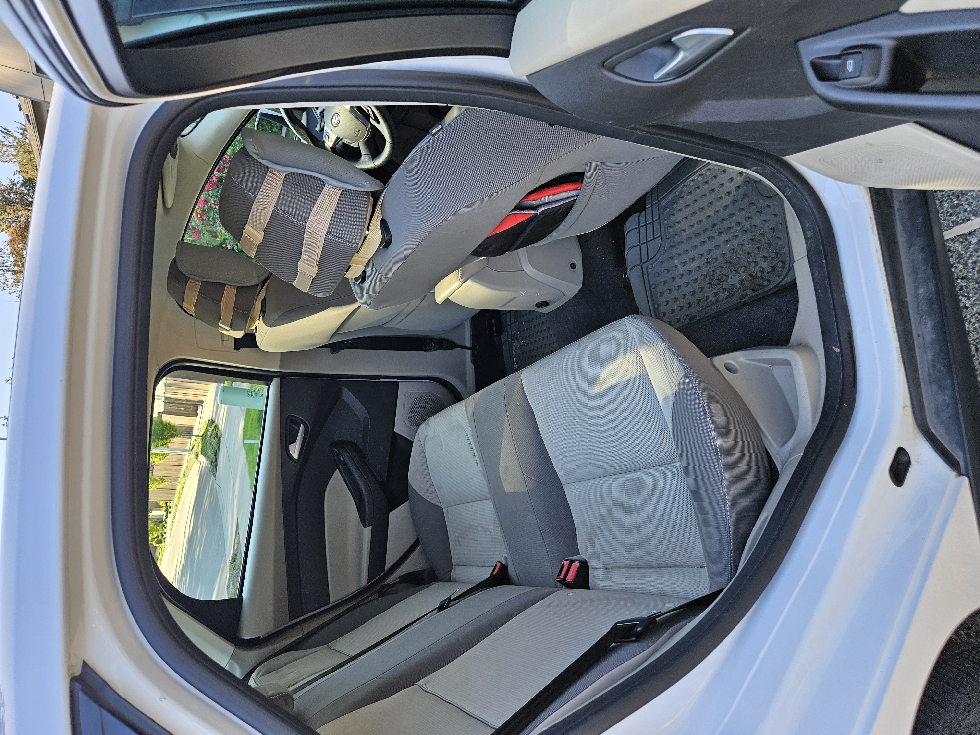 Used 2013 Ford Focus SE FWD image 22
