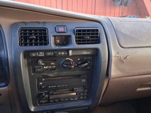 Used 1999 Toyota 4Runner SR5 image 10