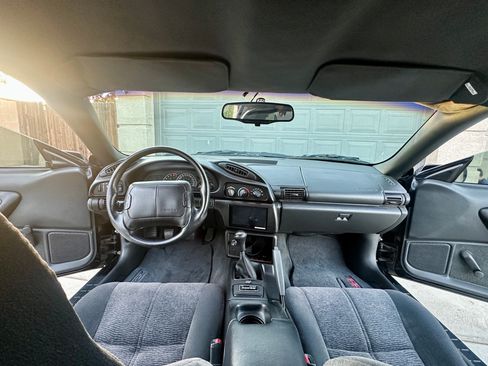 Used 1996 Chevrolet Camaro Z28 RWD image 19