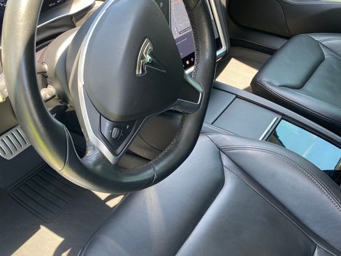 Used 2015 Tesla Model S P85D image 6