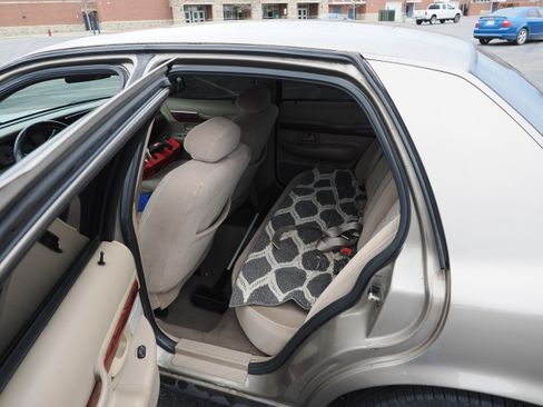 Used 2001 Mercury Grand Marquis GS image 13