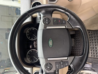 Used 2012 Land Rover LR4 HSE LUX AWD/4WD image 5
